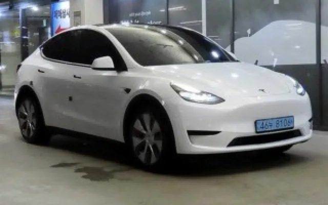 테슬라 모델 Y RWD 테슬라 2023년 09월 77,291km