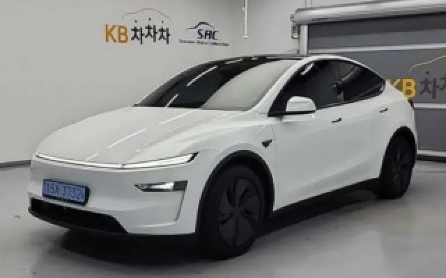 테슬라 모델 Y 롱 레인지 테슬라 2025년 08월 3,634km