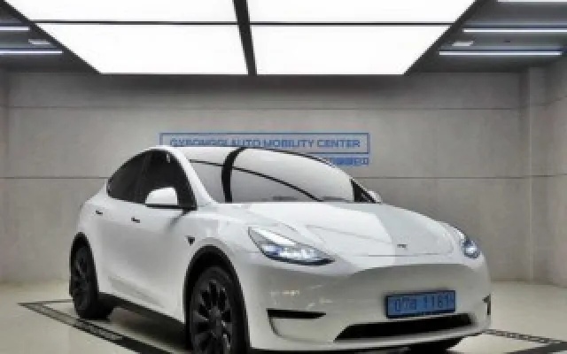 테슬라 모델 Y RWD 테슬라 2024년 06월 26,714km